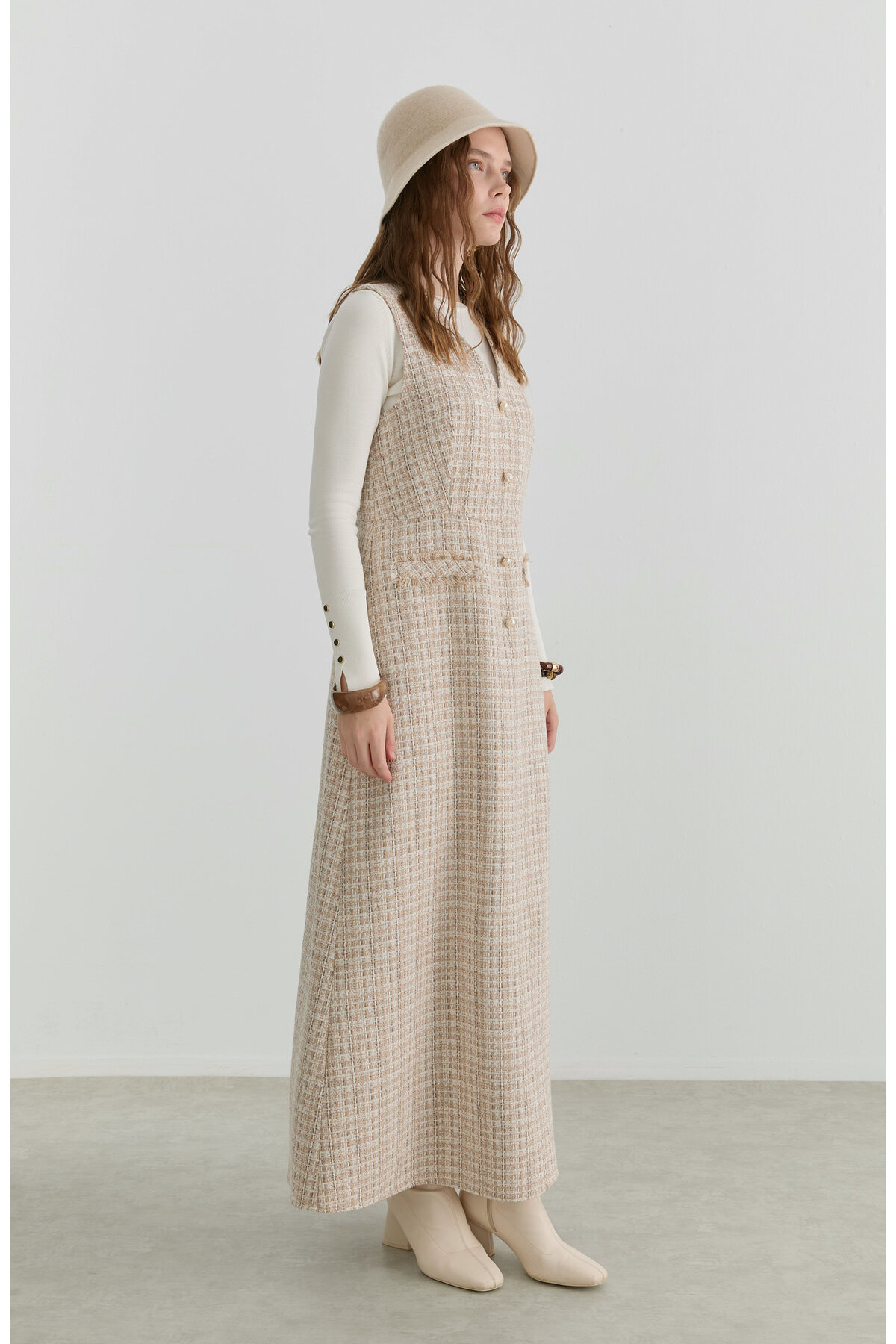 Fatma Atasoy  İnci Düğmeli Sütlü Kahve Tüvit Jile - Görsel 5