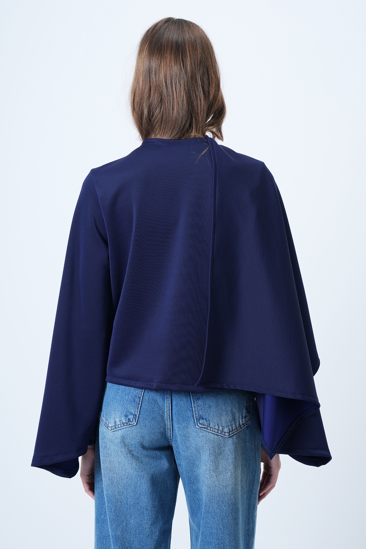 Trend Alaçatı Stili  Kadın Lacivert Bisiklet Yaka Kendinden Şal Detaylı Geniş Kesim Tasarım Bluz ALC-X14420 - Görsel 7