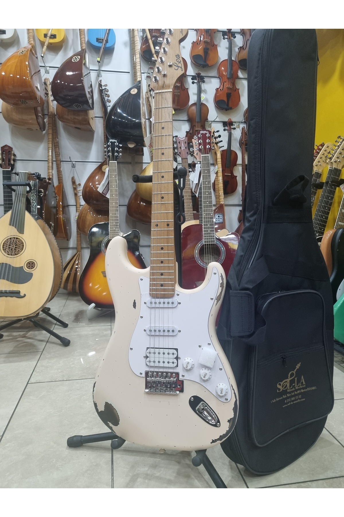 LEA Hss Elektro Gitar (soft case kılıf dahil)