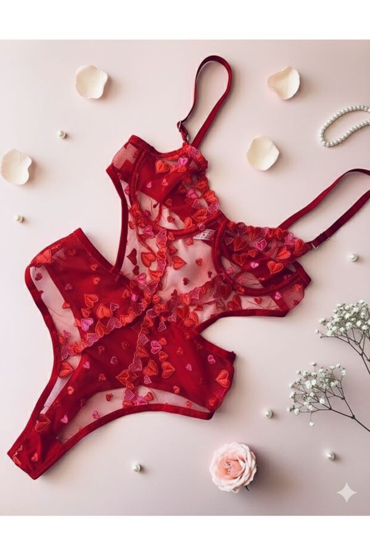 Zemella Kırmızı Pembe Kalp Detay İşlemeli Balenli Tül Bodysuit