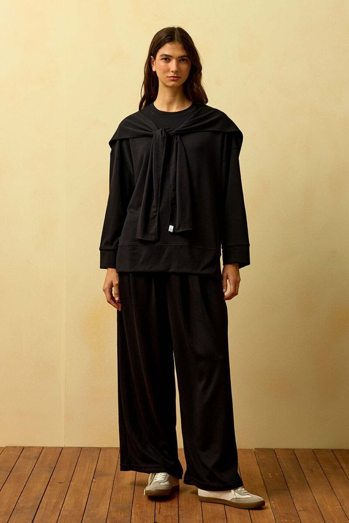 Black Tied Pants Set