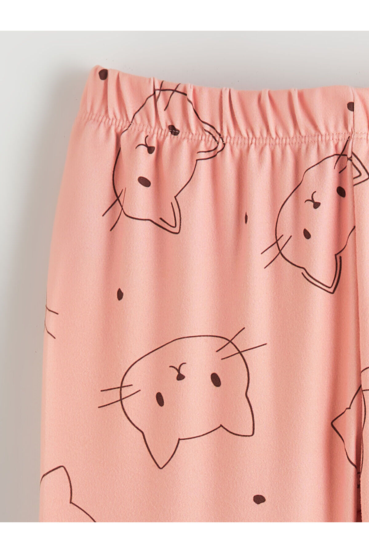 LC Waikiki Pembe Bisiklet Yaka Polar Kız Çocuk Pijama Takımı fotoğrafı 4 (önizleme)