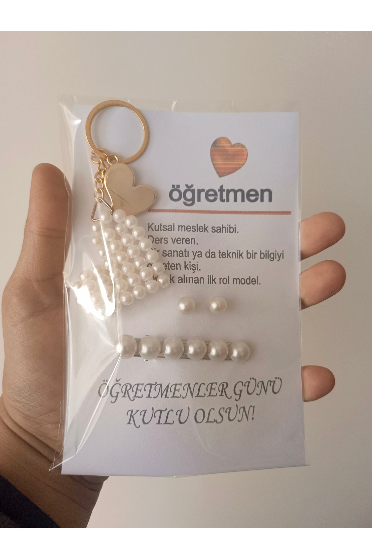 BursaTasarımDünyası 10 adet öğretmenler günü hediyesi inci anahtarlık, küpe ve toka seti