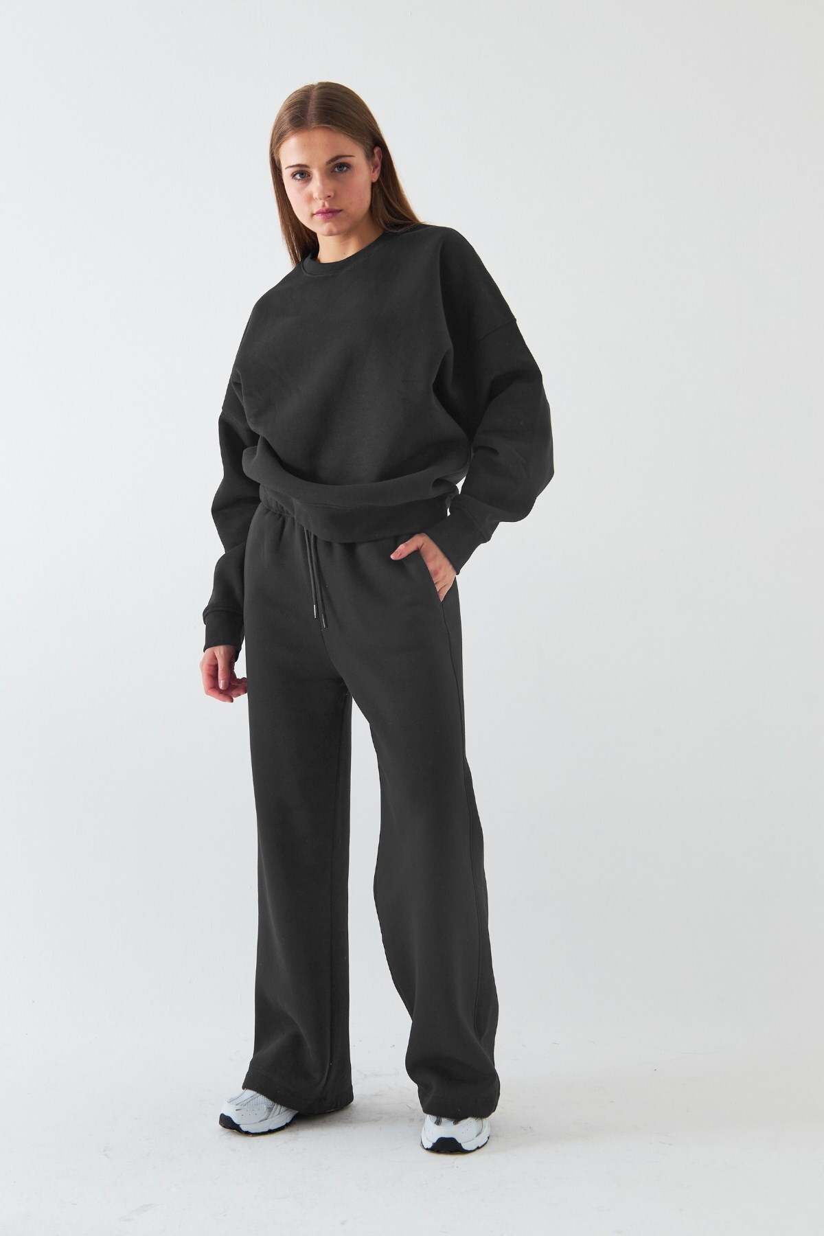 Unisex Oversize Eşofman Takımı Basic Füme – Bisiklet Yaka, Bol Paça, 3 İplik Şardonlu Polar — رنگارنگ PRA-13143858-547516 — تصویر 3 از 7
