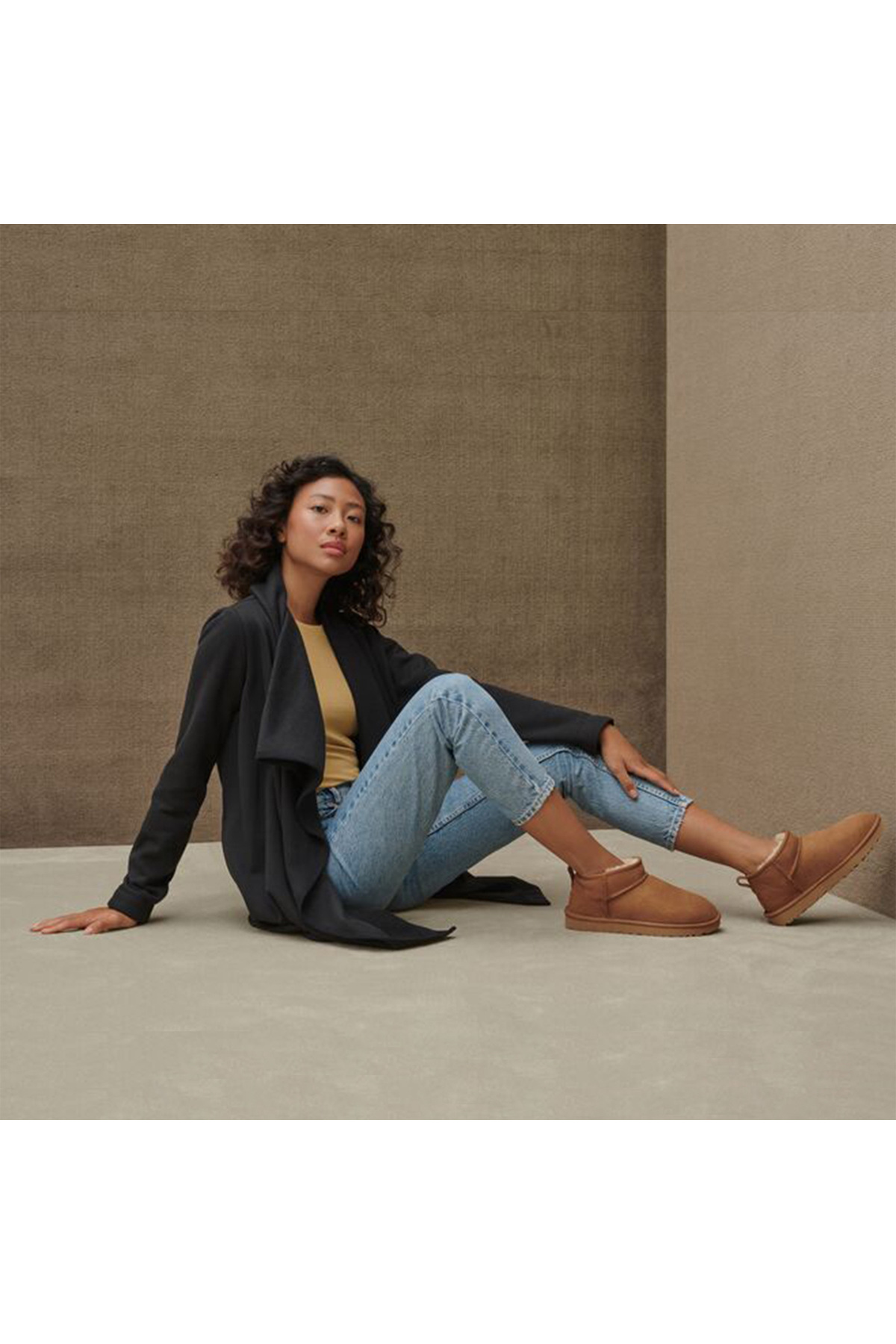 UGG Classic Ultra Mini Kadın Taba Bot görsel 8