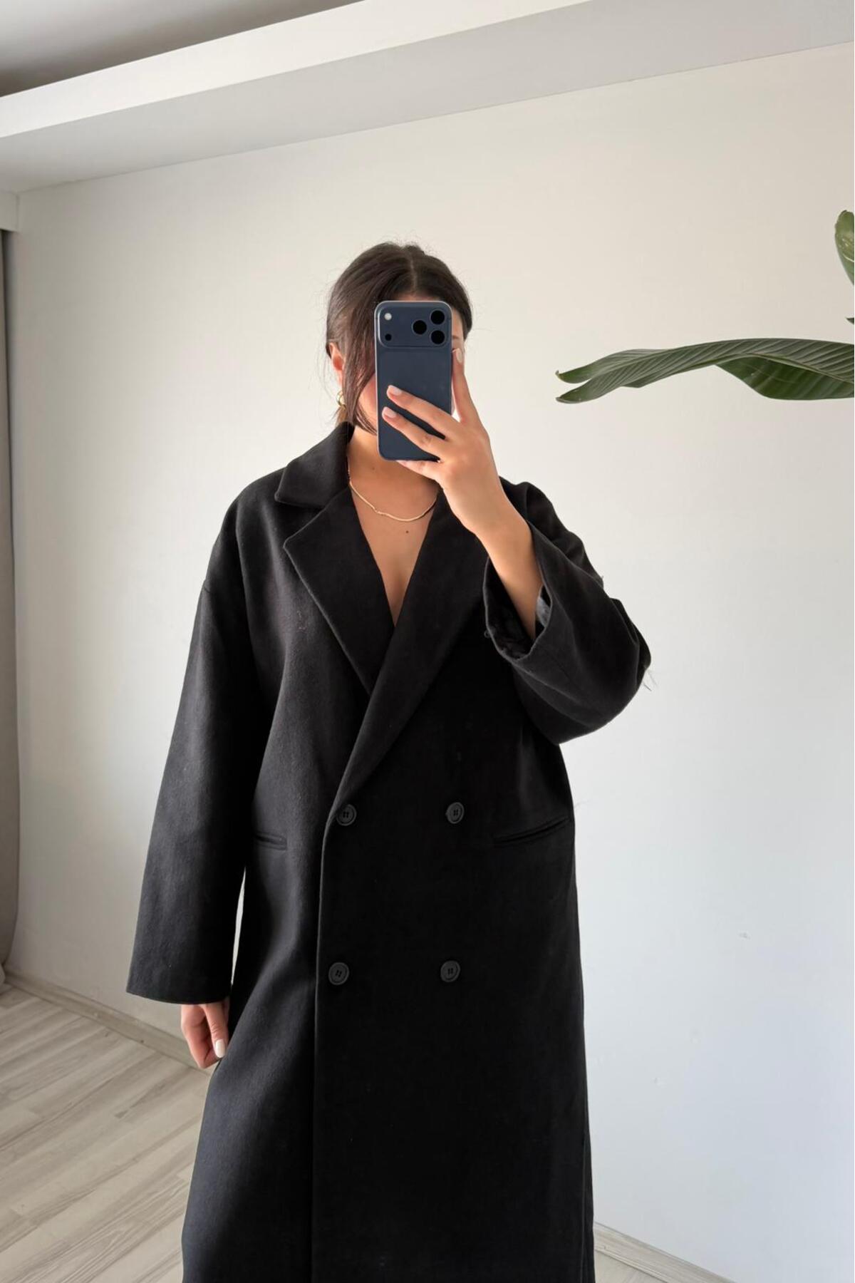 Güneş  Düğmeli Oversize Uzun Kaban - Görsel 5