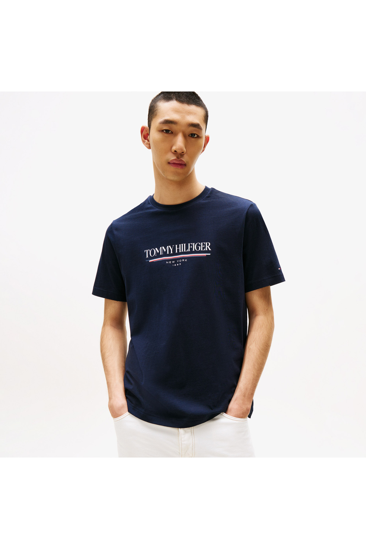 تامی هیلفیگر تی‌شرت سرمه‌ای مردانه برند لاو