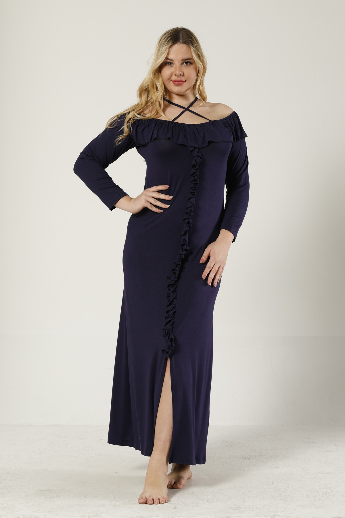 Miss Dünya Lissa Büyük Beden Uzun Kollu Açık Yakalı Fırfır Detaylı Kadın Gecelik