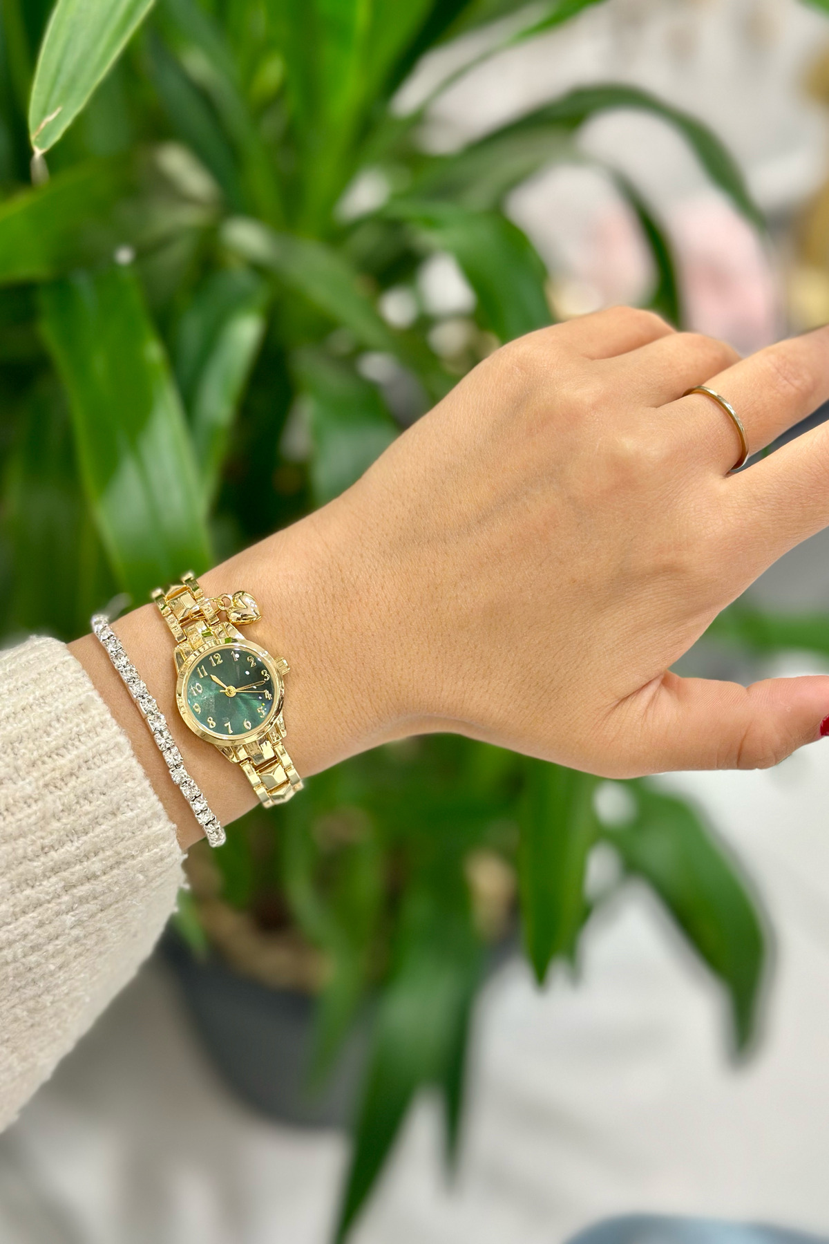 DEEPORA  Kalp Detaylı Minimal Kadın Kol Saati - Görsel 2