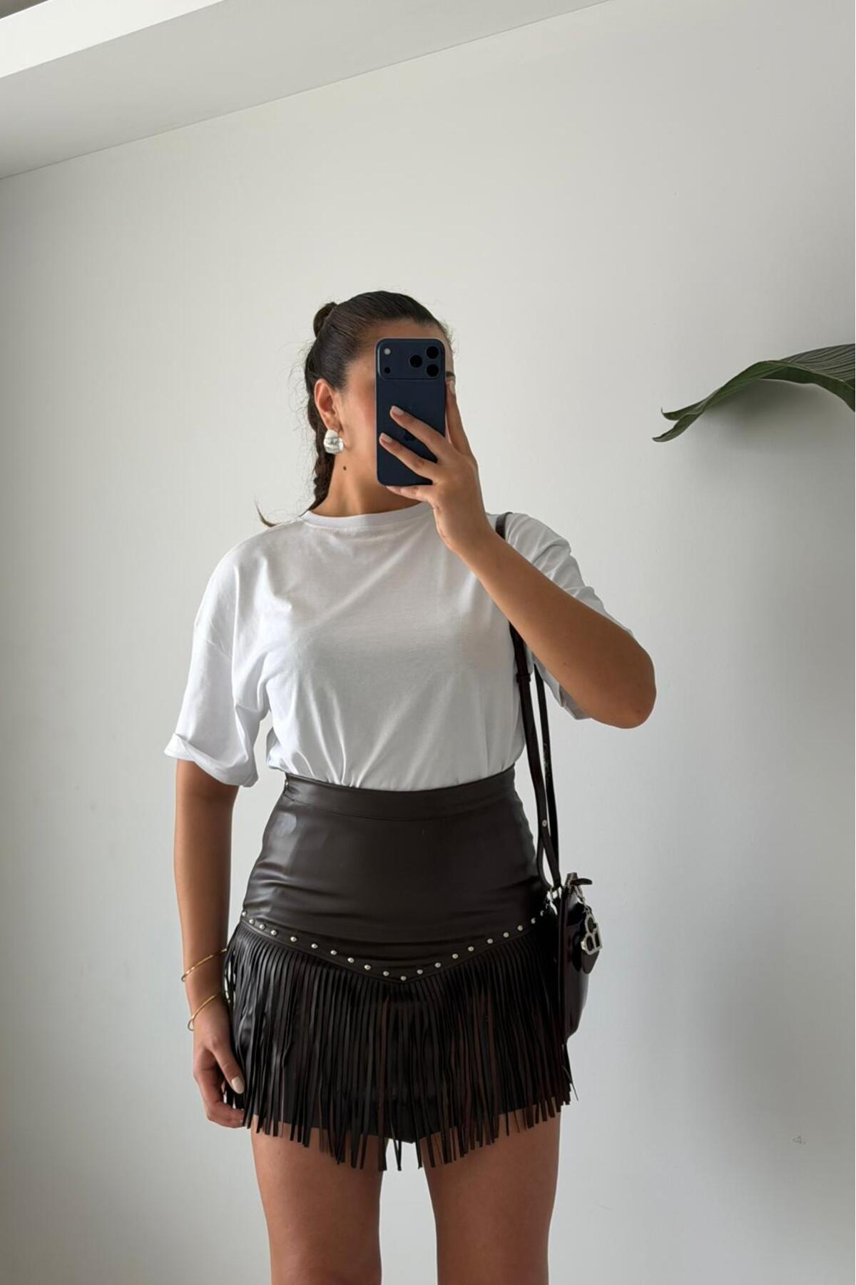 Güneş  Püskül Detaylı Suni Deri Mini Etek - Görsel 4