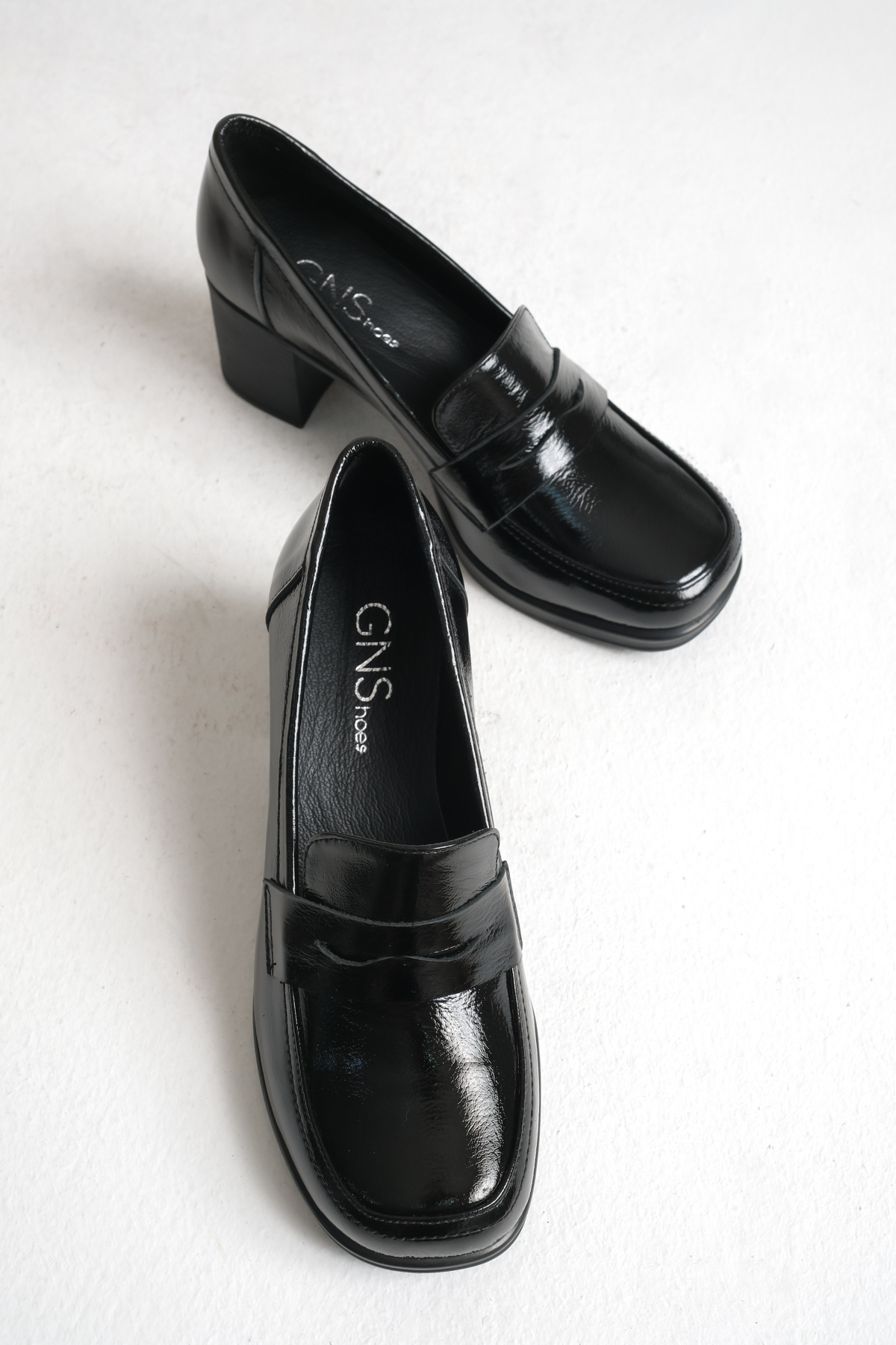 GNS Shoes ELEGANT Hakiki Deri Siyah Rugan Kalın Topuklu Loafer Ayakkabı