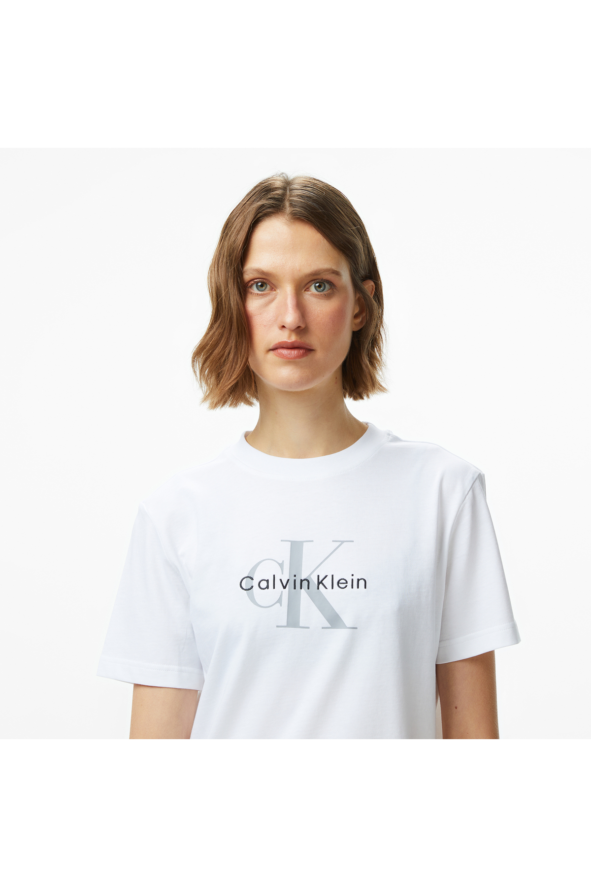 Calvin Klein Hero Classic Monologo Kadın Beyaz T-Shirt görsel 8