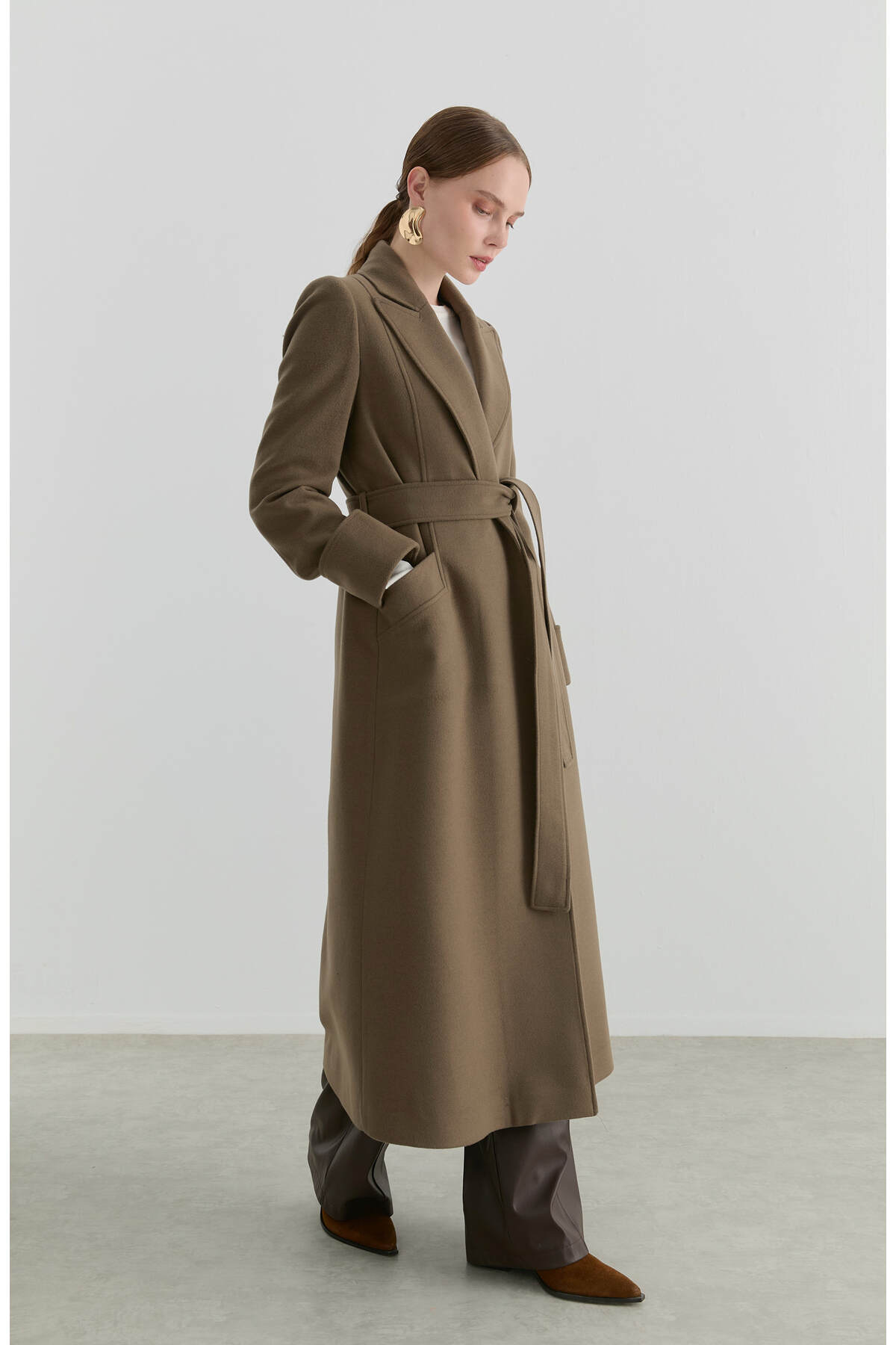 Fatma Atasoy  Kuşaklı Vizon Kaşmir Maksi Kaban - Görsel 4