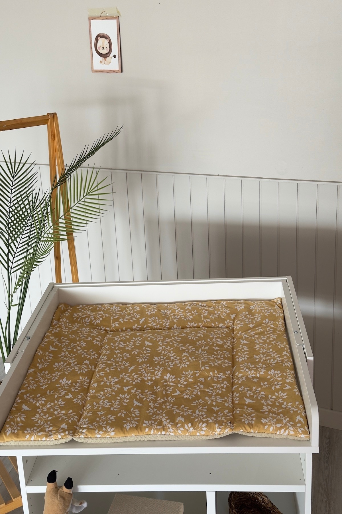 Pastelya Sarı Çiçek Desenli Bebek Alt Açma Seti, Su Geçirmez Değiştirebilir Ped, Alt Açma Minderi fotoğrafı 6 (önizleme)