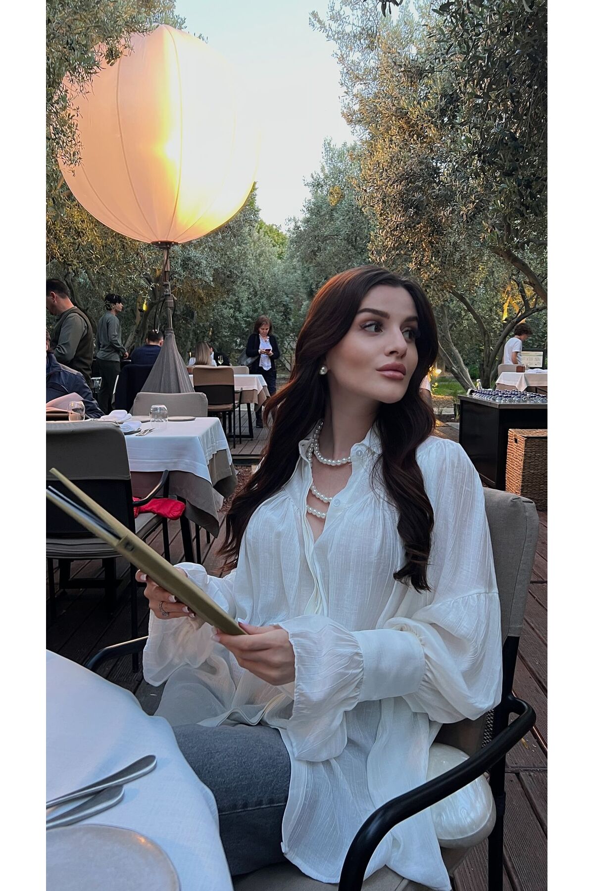 Julidress  Vintage Büzgü Kol Detaylı Premium Beyaz Gömlek - Görsel 5