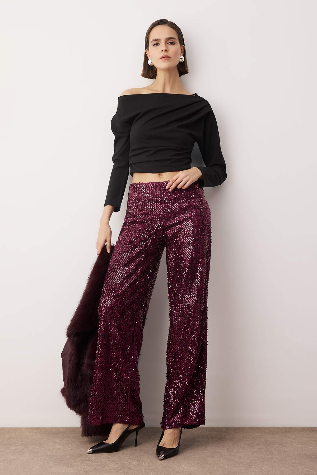 Trendyolmilla  Mürdüm Wide Leg/Geniş Paça Örme Payet Şık/Gece Pantolon TPRAW26PL00005