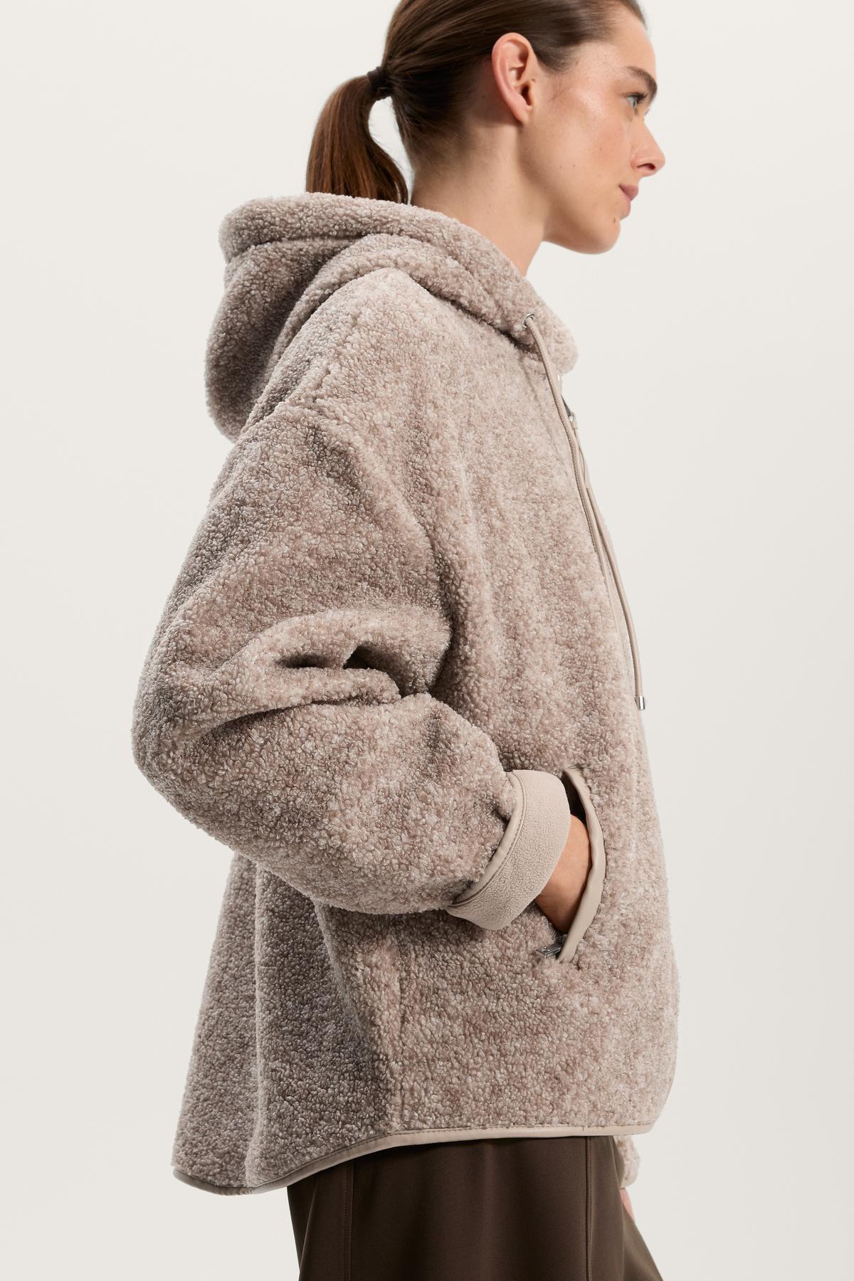 Oysho  Kapüşonlu suni kürk ceket - Görsel 5