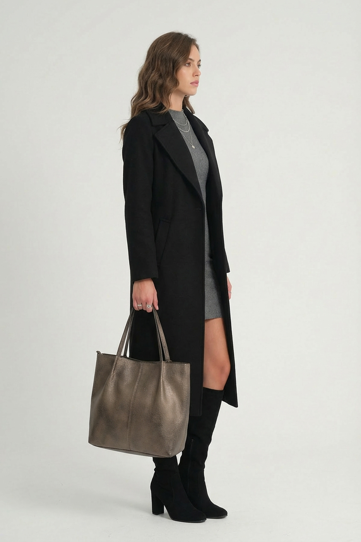 Soydan Güner  Kadın Bol Kesim Kruvaze Reglan Kol Ara Boy Kaban Siyah 1280 - Görsel 6