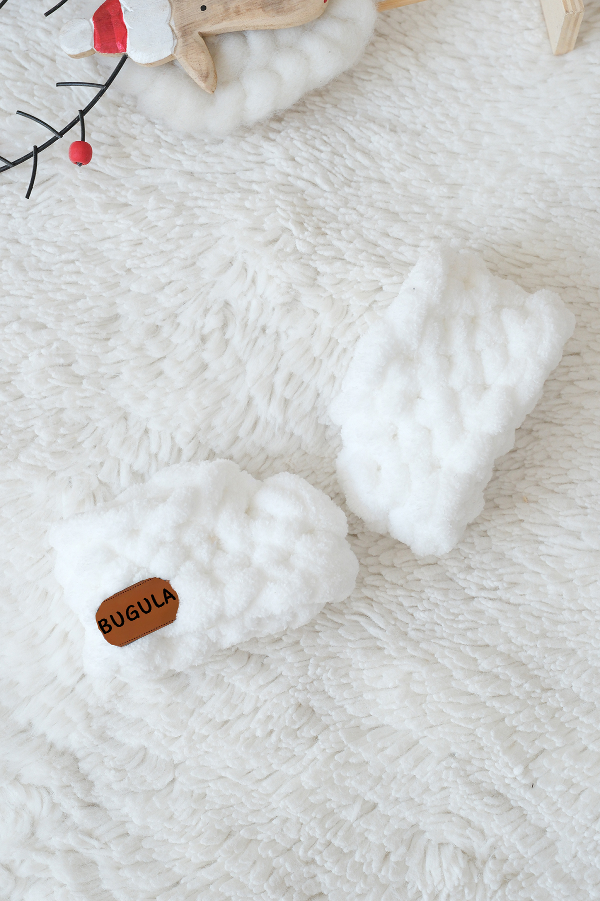 Baby Snoozies Shoes 0-3M White Unisex Comfortable Bootees Handmade Knitted Design Alize Rope
