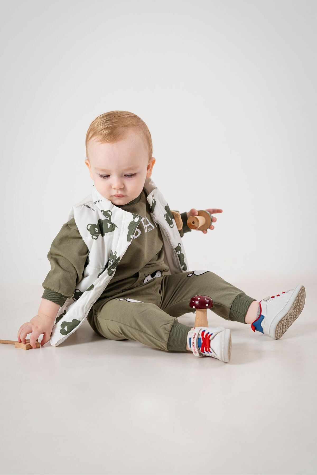 Jikko Baby Erkek Bebek Ayıcık Aksesuarlı Şişme Yelekli Eşofman İki İp 3'lü Takım 6060 fotoğrafı 3 (önizleme)