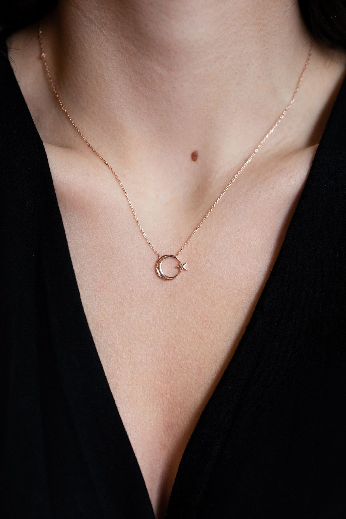 SUNSHINE 925 Ayar Rose Kaplamalı Minimal Ay Yıldız Gümüş Kolye