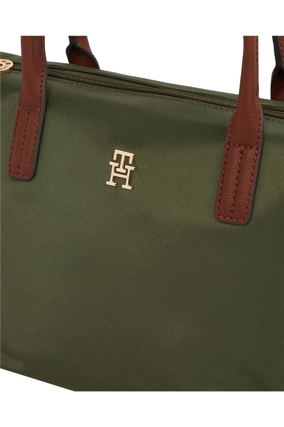 کیف دوشی زنانه TH Monogram با زیپ و بند کوتاه رنگ خاکی AW0AW17709-MT1