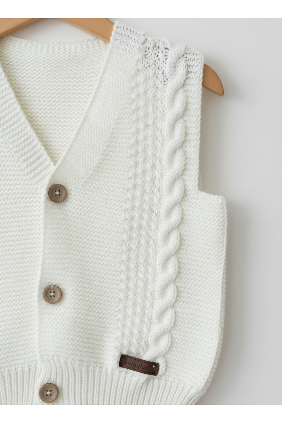 Bebemio Boutique Örgü kız Bebek Yeleği 2'li Düğme Detaylı Triko Kumaş fotoğrafı 2 (önizleme)