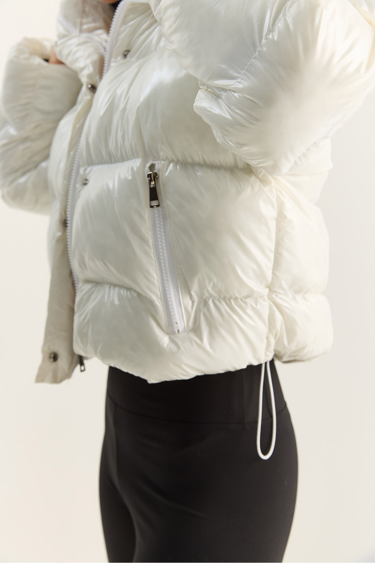 Bianco Lucci  Kadın Cep Detaylı Astarlı Kapüşonlu Kısa Puffer Mont 1088 60283867 - Görsel 4