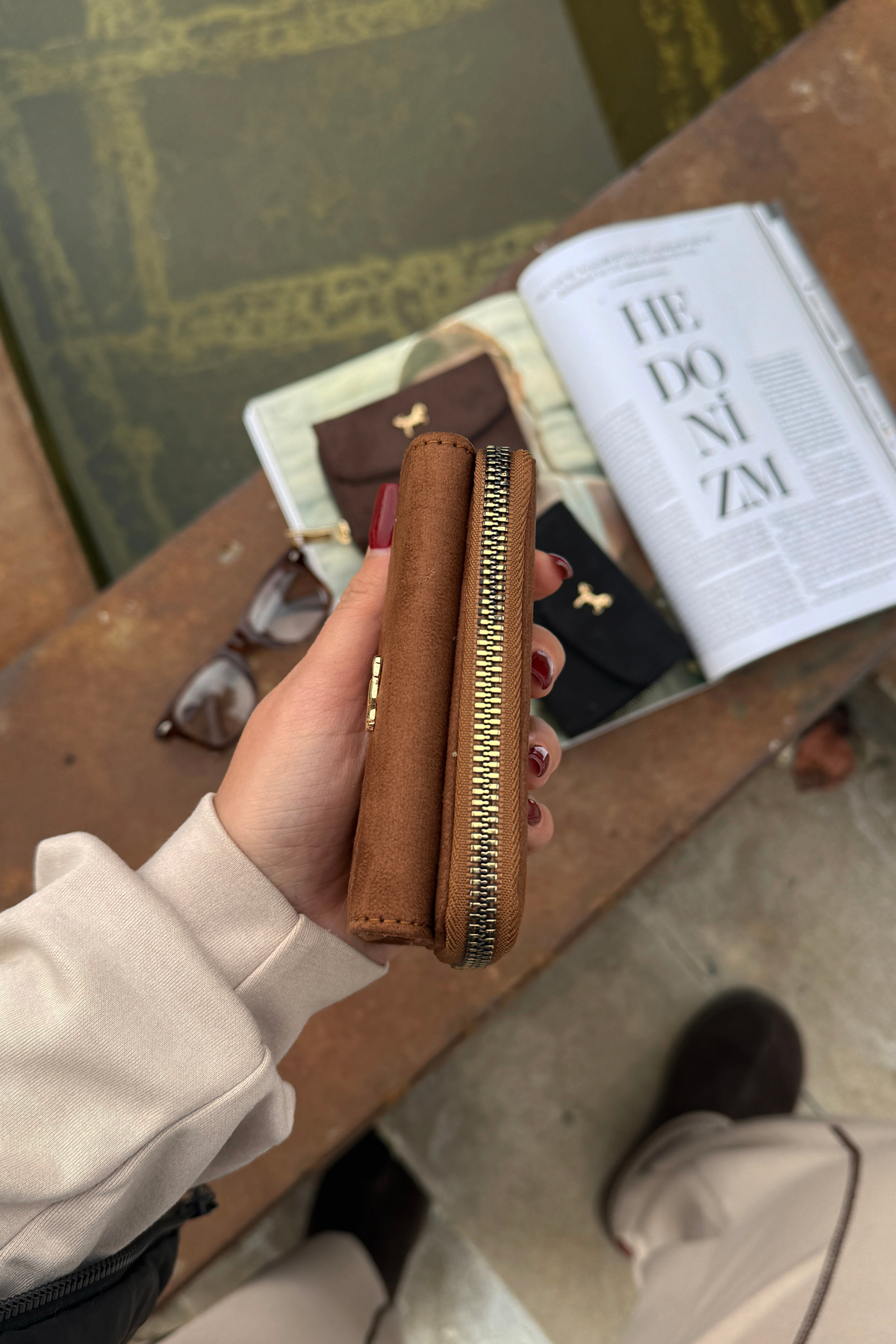 La La'Graccio Paris  La'Graccio Paris Kadın Cavie Süet Kullanışlı Cüzdan Taba Süet - Görsel 3