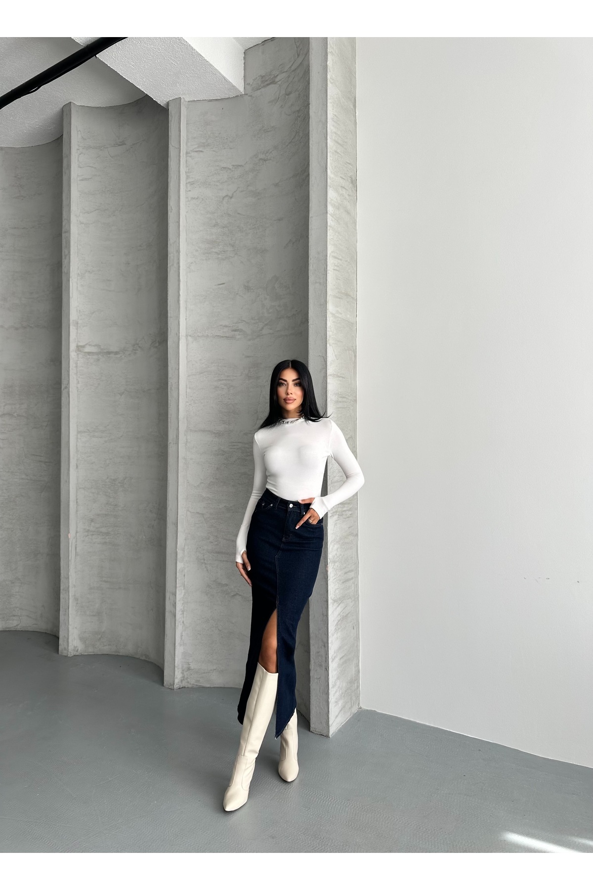 MARLİX  Koyu Mavi Uzun Maxi Boy Denim likralı yırtmaçlı Dar Kalıplı Uzun Boy Normal Belli Kadın Kot Etek - Görsel 4