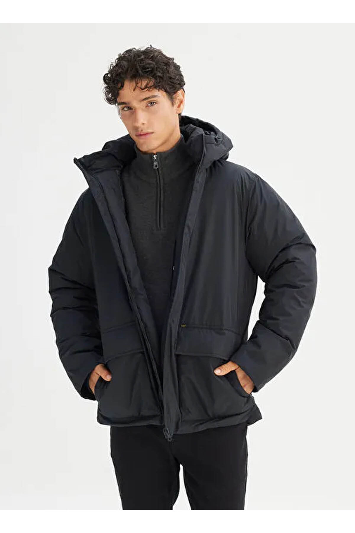مانتو مردانه مشکی Puffer Lr317064001 — مشکی 5003317556 — تصویر 2 از 5