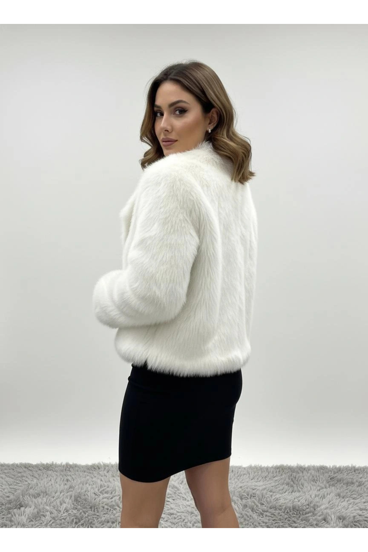 Masttoon  Beyaz Premium Yarım Kürk - Görsel 2