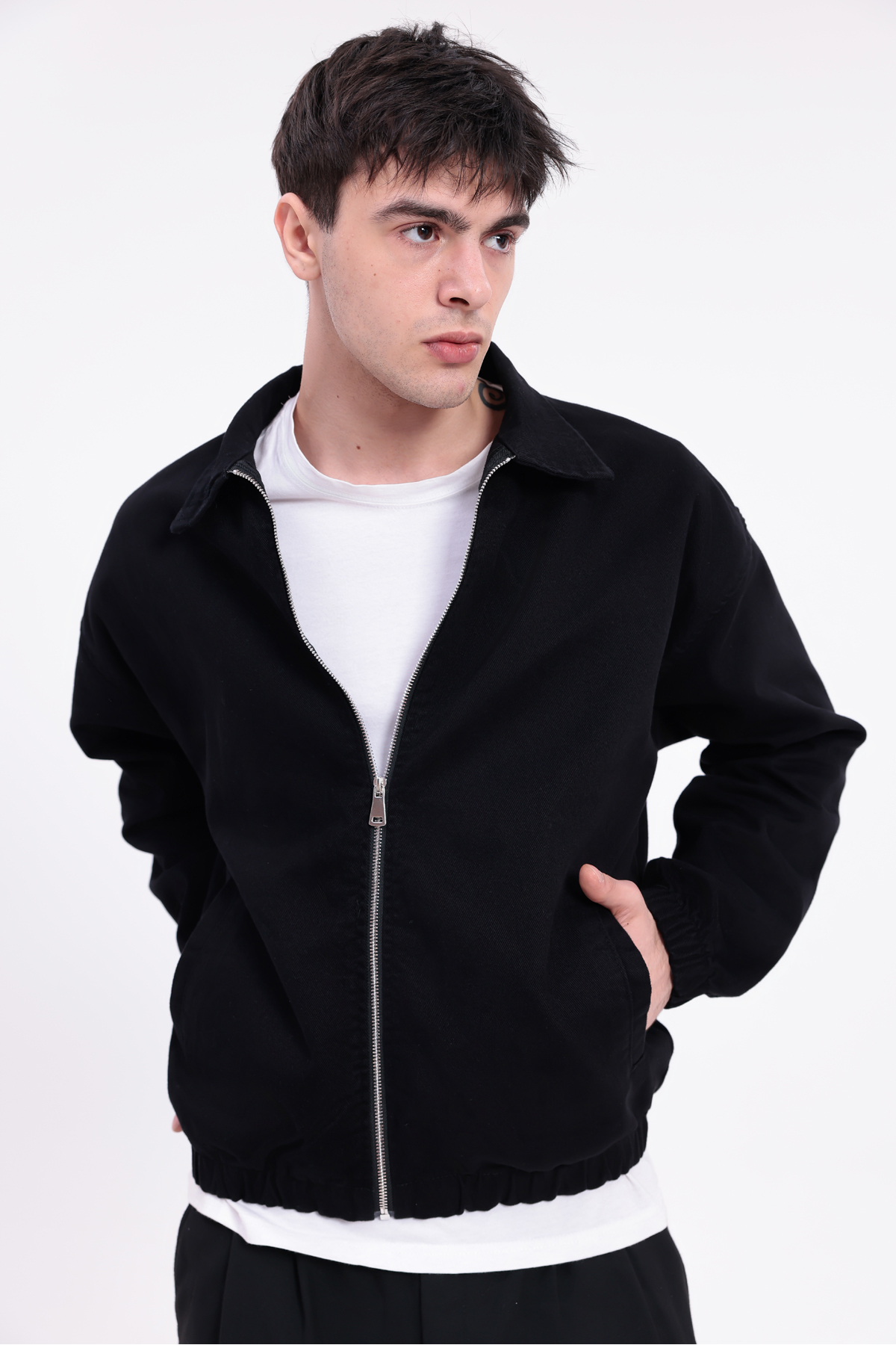 Montland  Erkek Siyah Gabardin Kumaş Fermuarlı Oversize Beli Lastikli Mevsimlik Ceket - Görsel 5