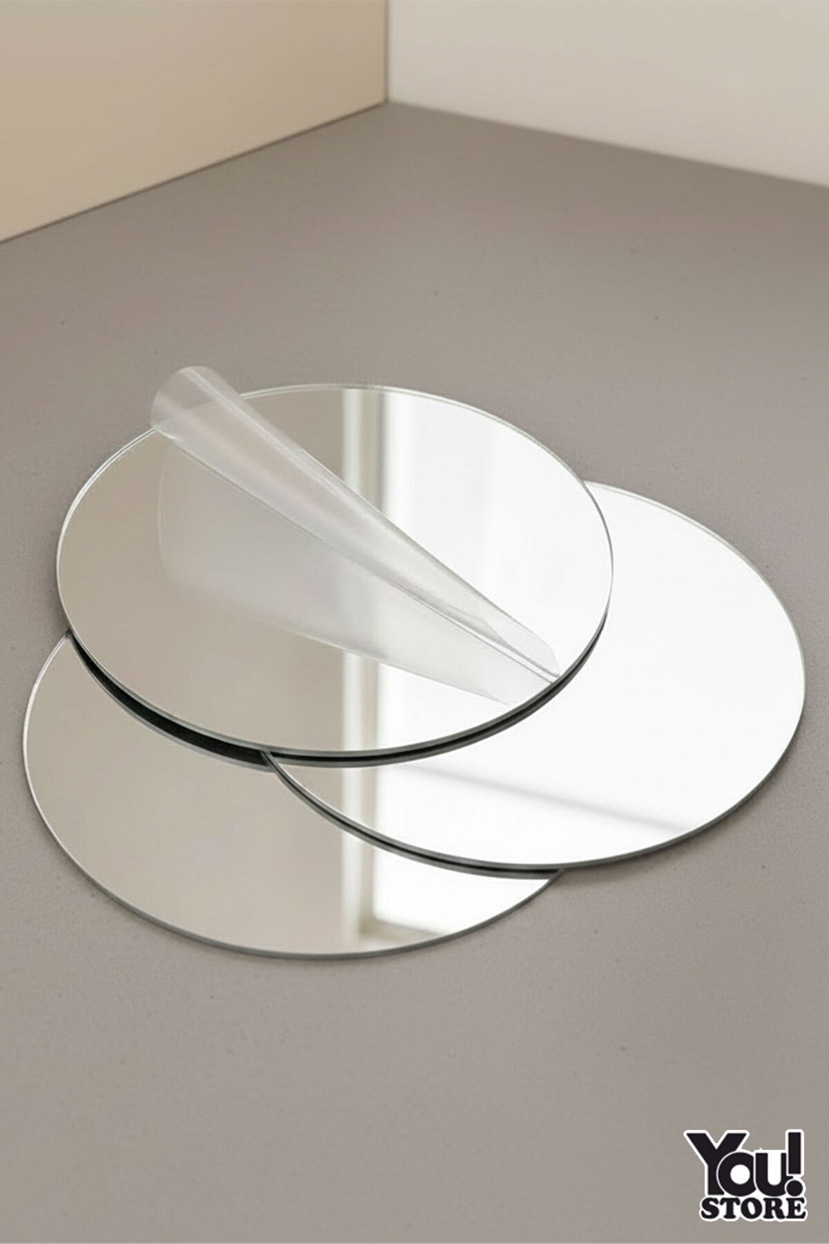 Youstore Gümüş Renkli Yapışkanlı Aynalı Silver Pleksi Levha 20 Cm Çapında