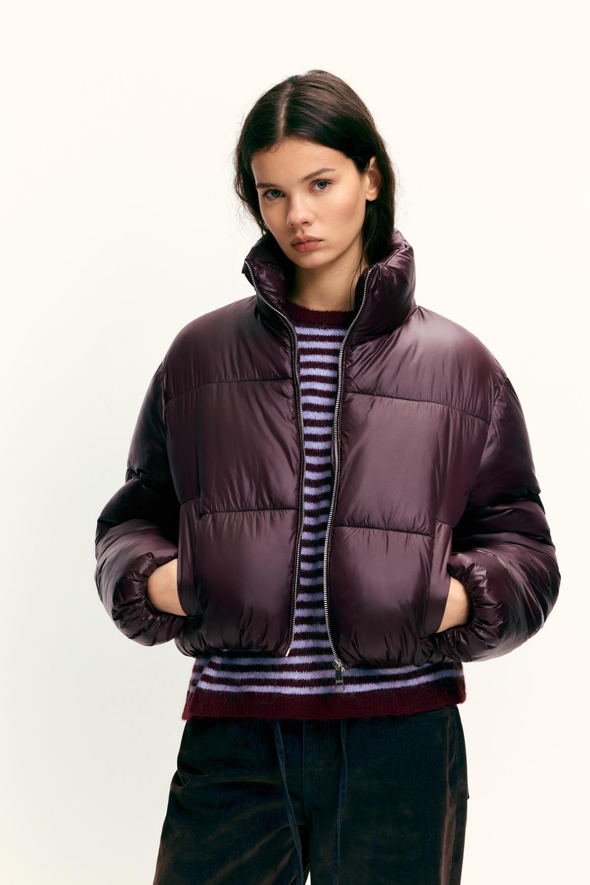 Pull & Bear  Parlak görünümlü şişme mont - Görsel 2
