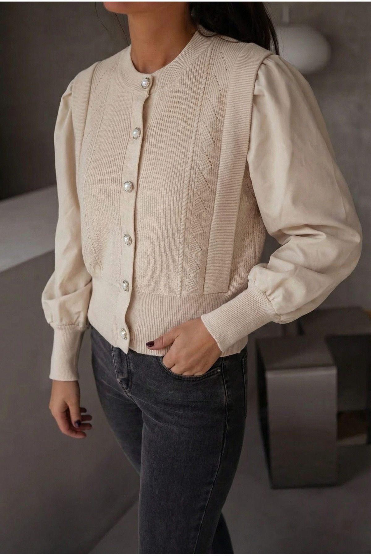 FEMELLE  Kadın Bej Bilekleri Triko Kolları Kumaş Düğmeli Triko Hırka - Görsel 2