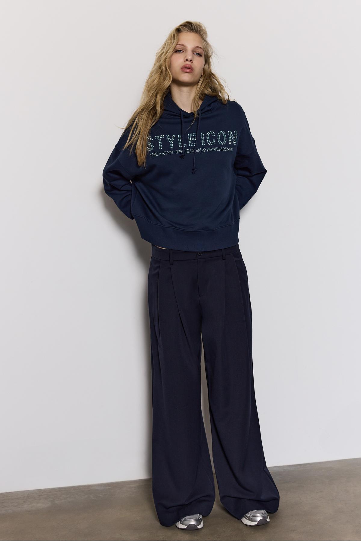 Stradivarius  Simli kapüşonlu sweatshirt - Görsel 3