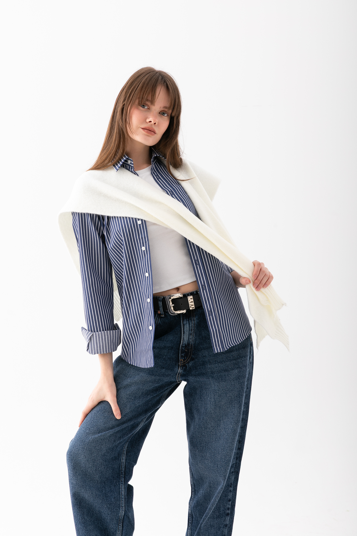 Loov  Yumoş Kare Yaka Bağlamalı Triko Atkı - Kare Parçalı Atkı - Triko Omuz Atkısı Ofis Günlük Moda Atkı - Görsel 4