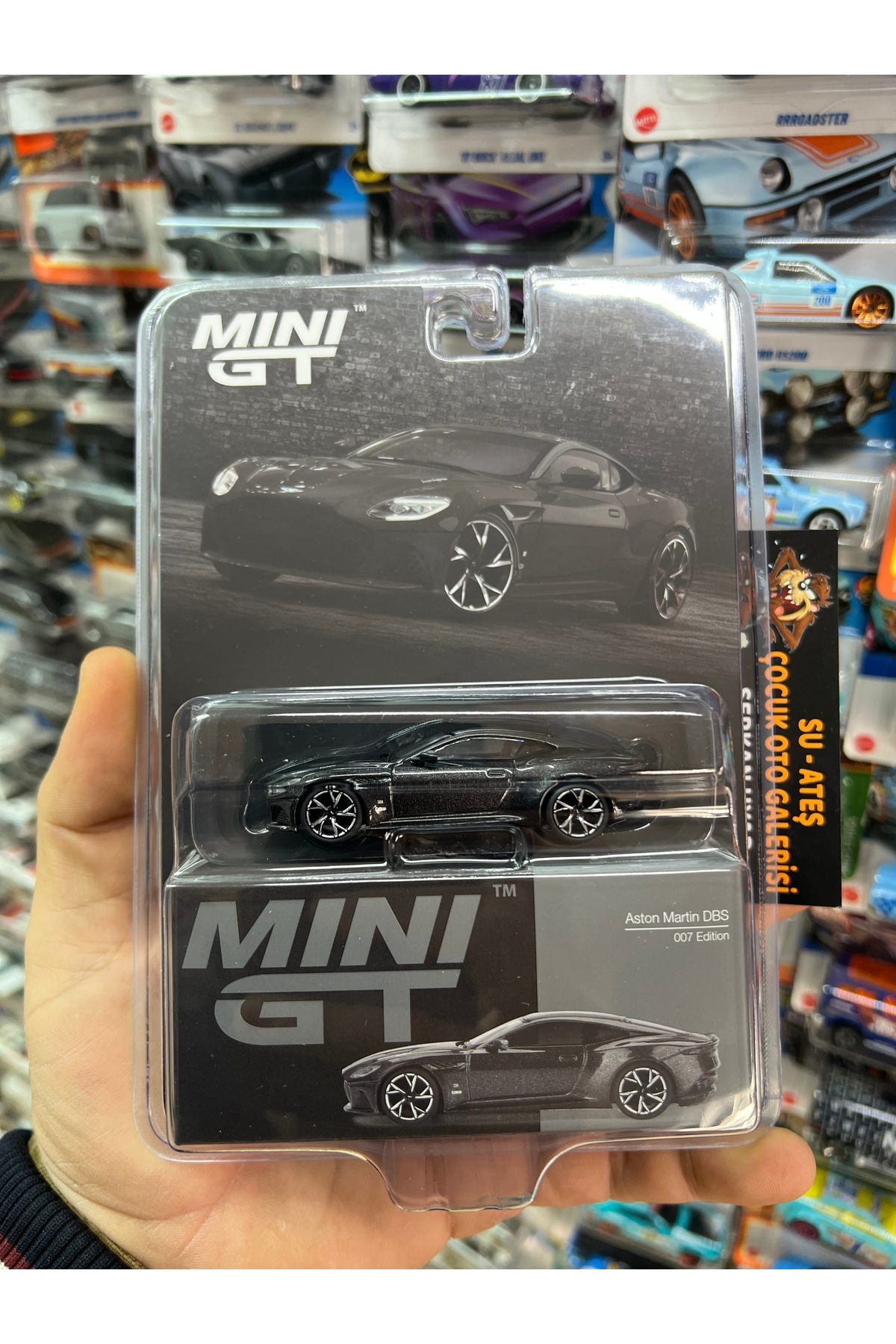 mini gt Aston Martin DBS MınıGt 007 Edition - Fiyatı, Yorumları
