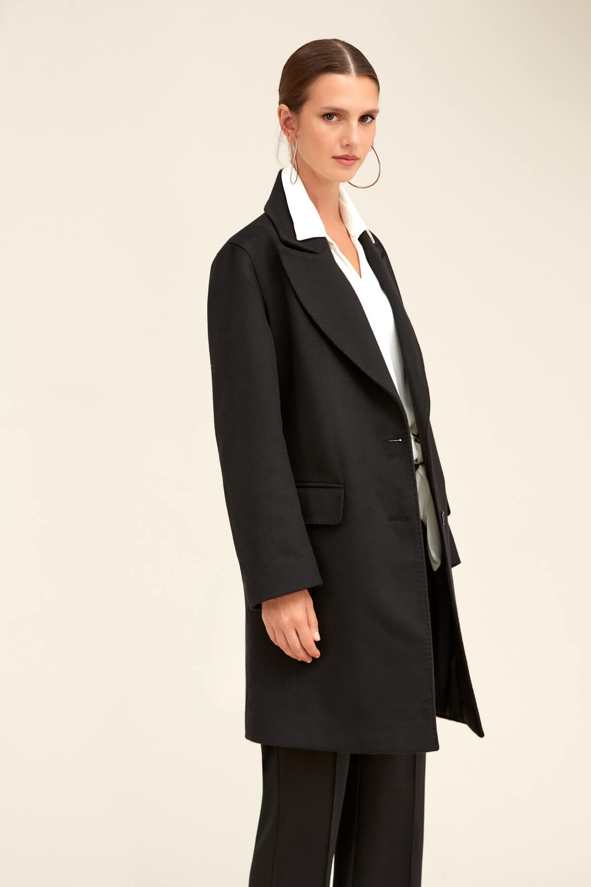 Hatemoğlu  Saykı Woman Siyah Regular Fit Ceket Yaka Kaşe Oversize Manto - Görsel 7