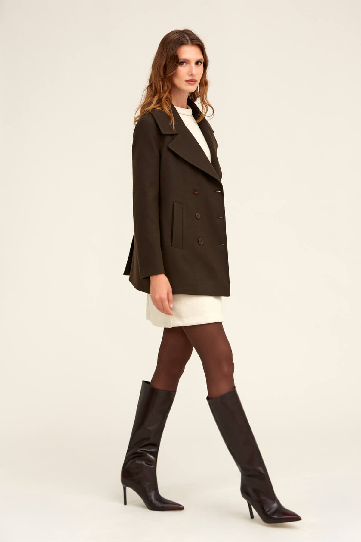 Hatemoğlu  Saykı Woman Kahverengi Dinamik Fit Kruvaze Kaşe Mont - Görsel 2