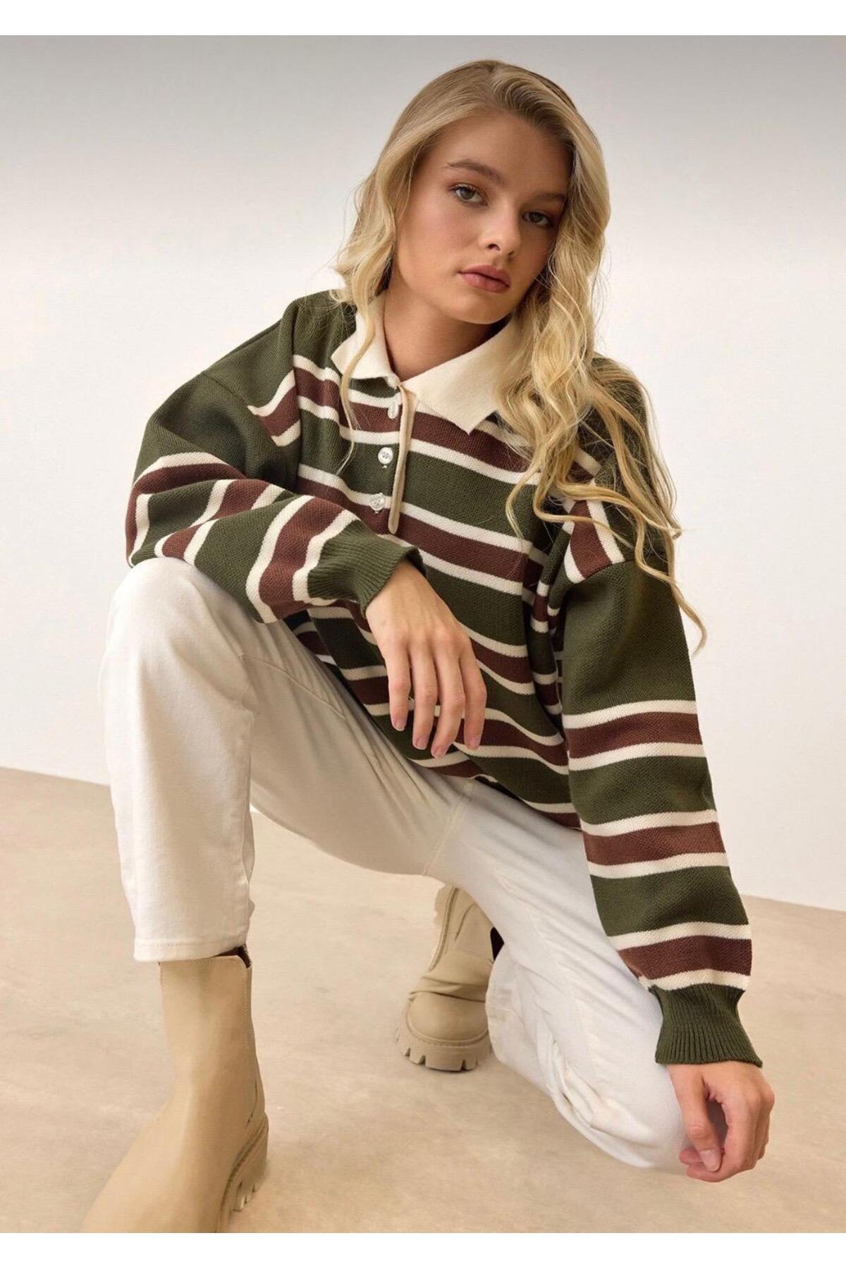 Gülce moda  Kadın Kazak Düğmeli Polo Yaka Çizgili Oversize Triko Kazak