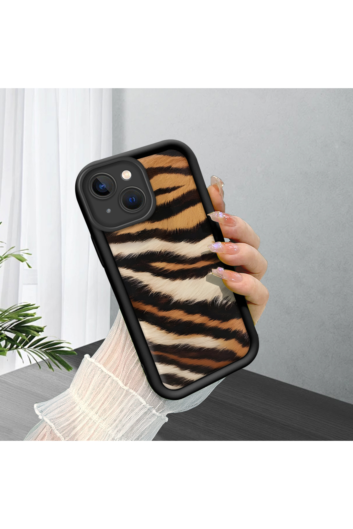 iPhone 15 Compatible Silicone Material Shockproof Simple Black Color Phone Case