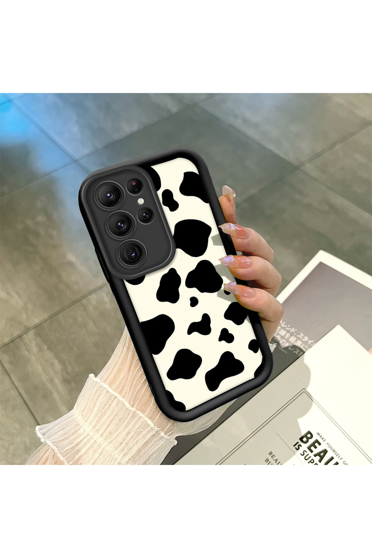 Samsung Galaxy S22 Ultra Compatible Silicone Material Shockproof Simple Black Phone Case