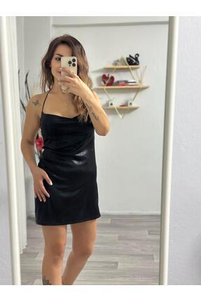 Derya Akyol Degaje Yaka İp Askılı Siyah Mini Gece Elbisesi