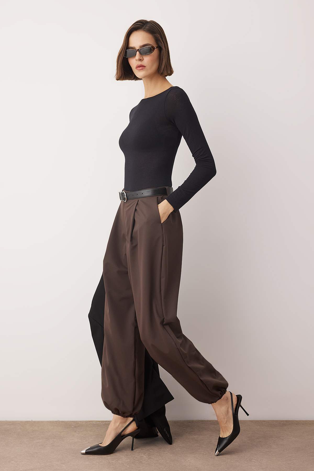 Trendyolmilla  Kahverengi Yüksek Bel Dokuma Şalvar Pantolon TWOAW26PL00169 - Görsel 3