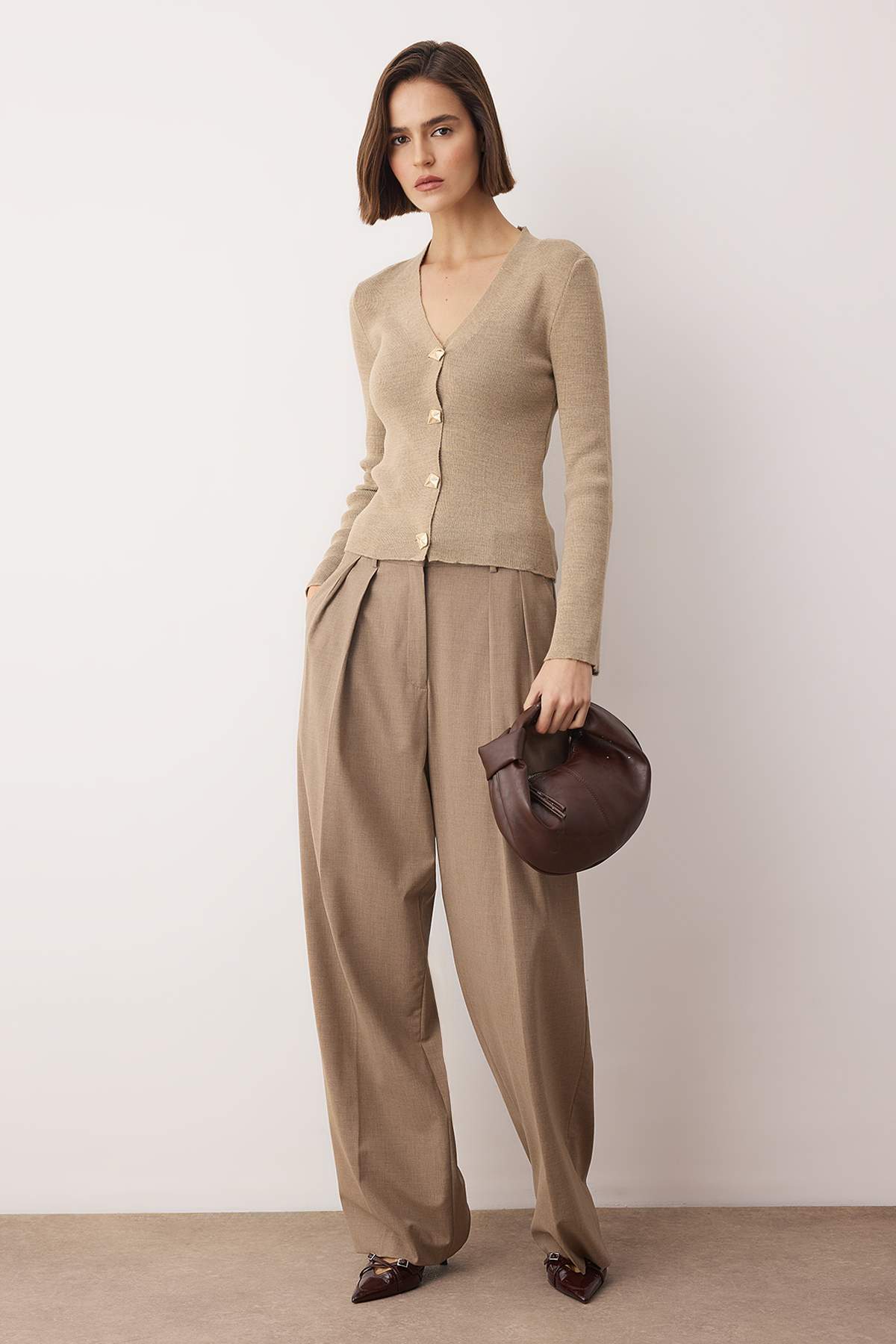 Trendyolmilla  Vizon Düğme Detaylı Düz Triko Hırka TWOAW26HI00144 - Görsel 2