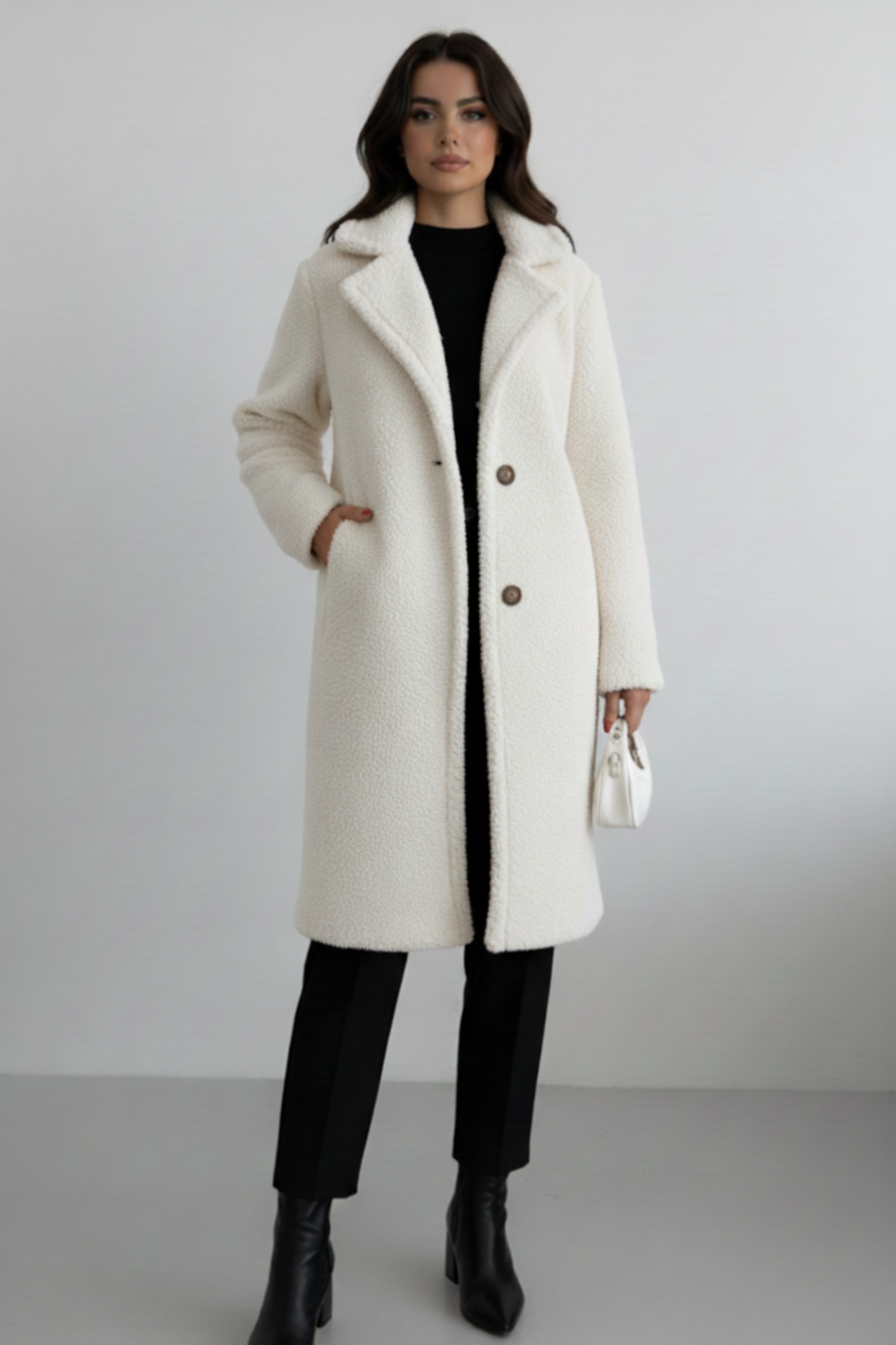 ALFUDO Moda Collection  Kadın Astarlı Ceplı Peluş Kışlık Ekru Kaban