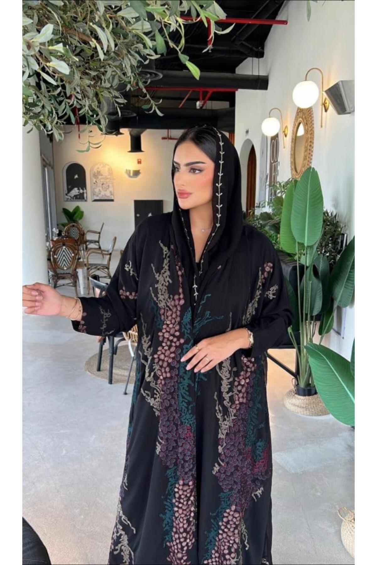 عباية أنيقة عصرية من آولجا القماش طبقتين شيفون مع تطريز شامل الطرحة