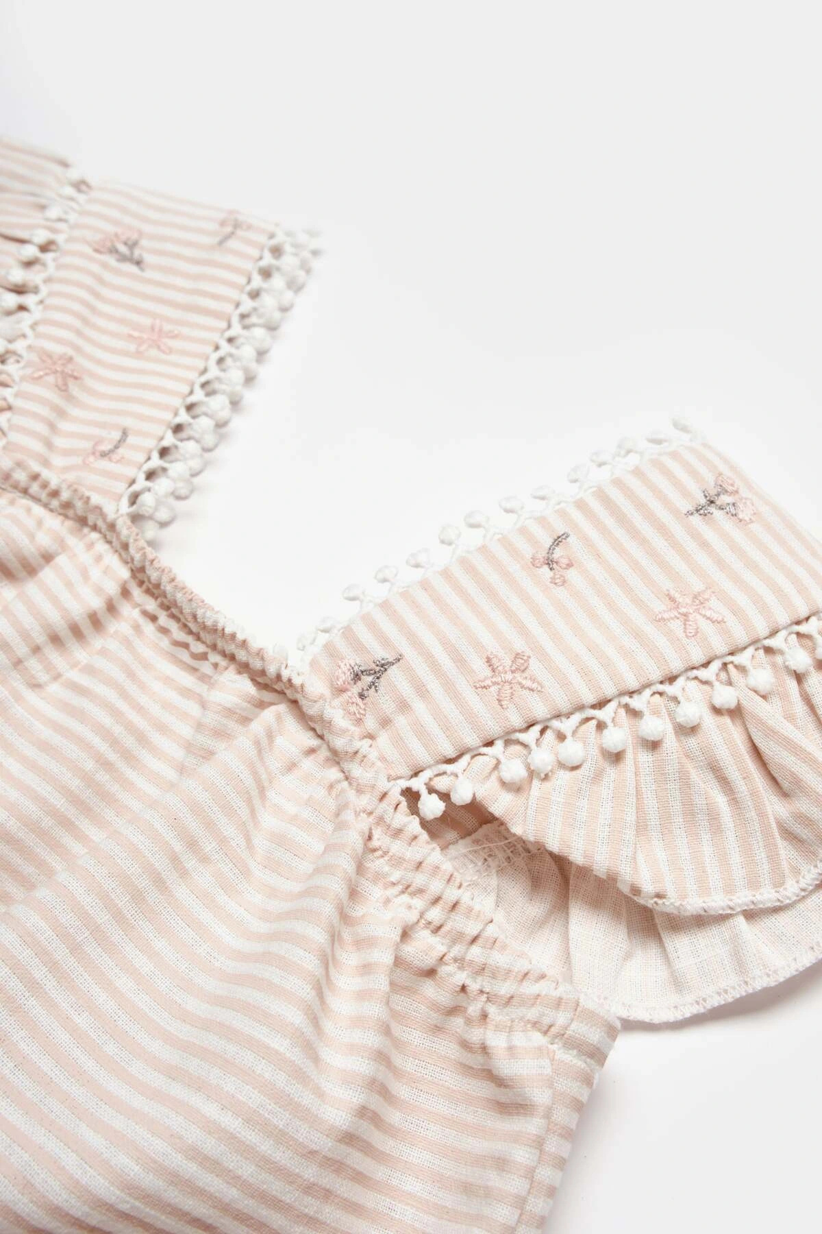 Biorganic Sweet Garden Ekru Şort Tulum fotoğrafı 5 (önizleme)